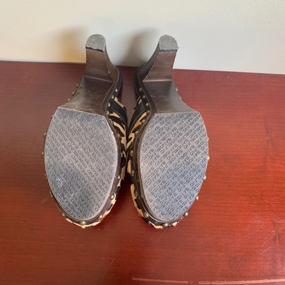 Pony hair Leopard Mules - Picture 4 of 5